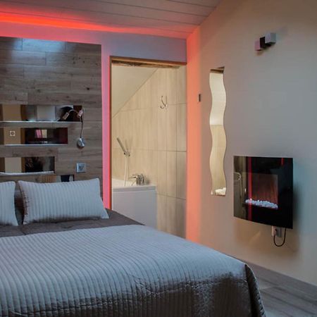 Hotel O Delices De La Monnerie Bourgnac Zewnętrze zdjęcie