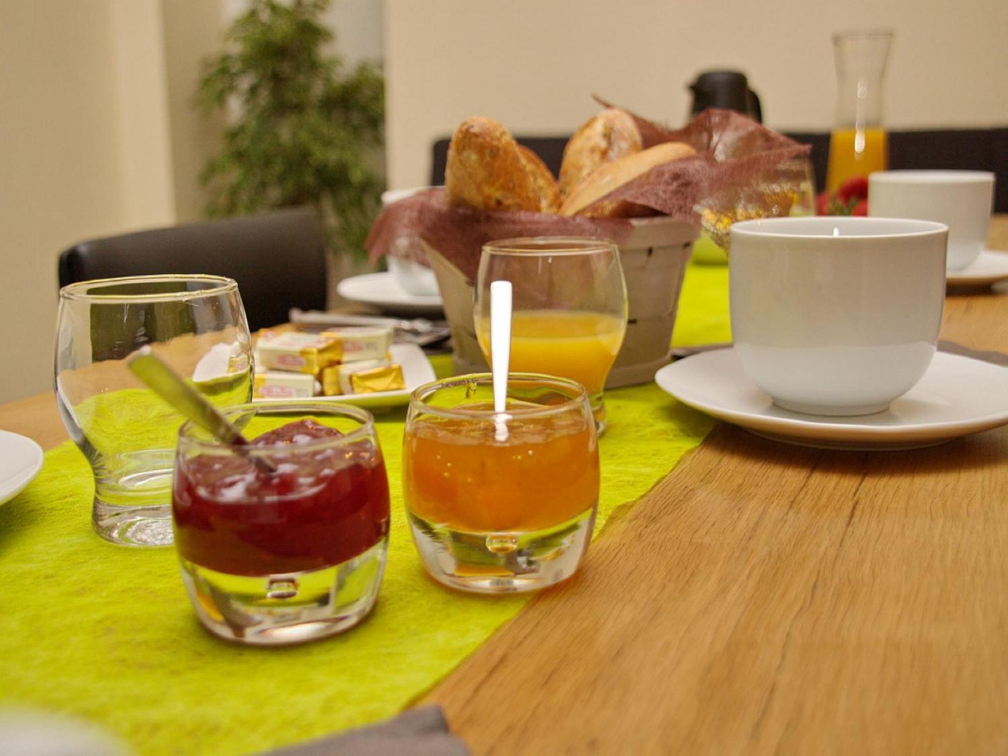 Hotel O Delices De La Monnerie Bourgnac Zewnętrze zdjęcie